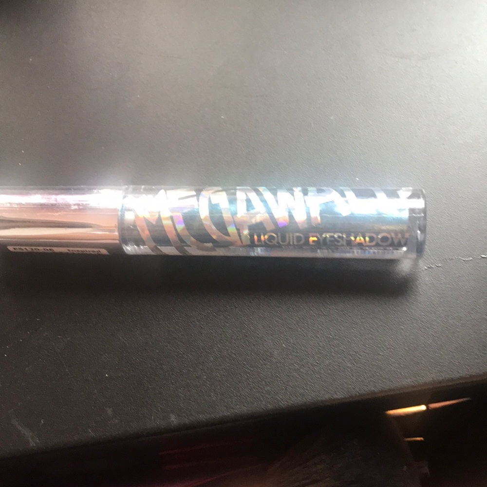 blue liquid eyeshadow